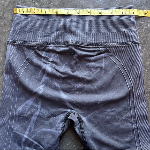Lululemon Ebb to Street Tight Graphite Wash - Picture 7 of 11